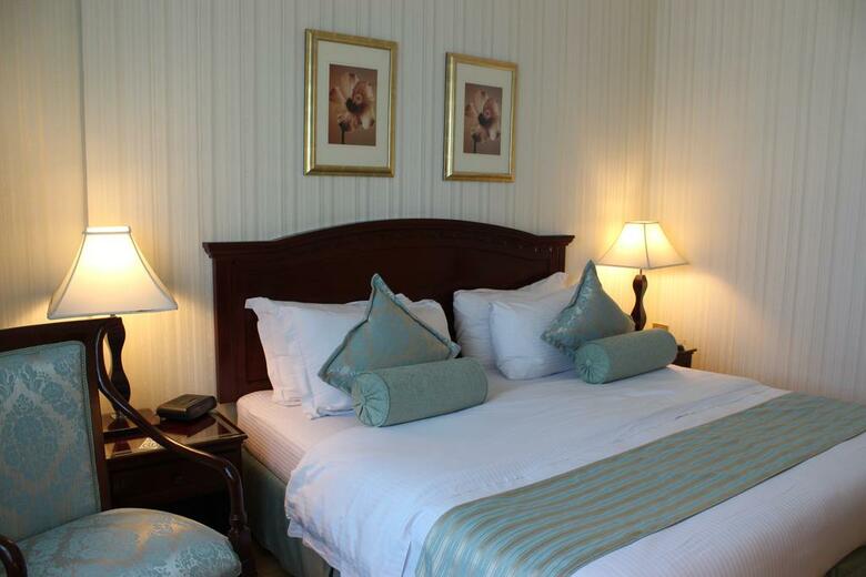 Hotel Al Hamra Golden Tulip (est�ndar)