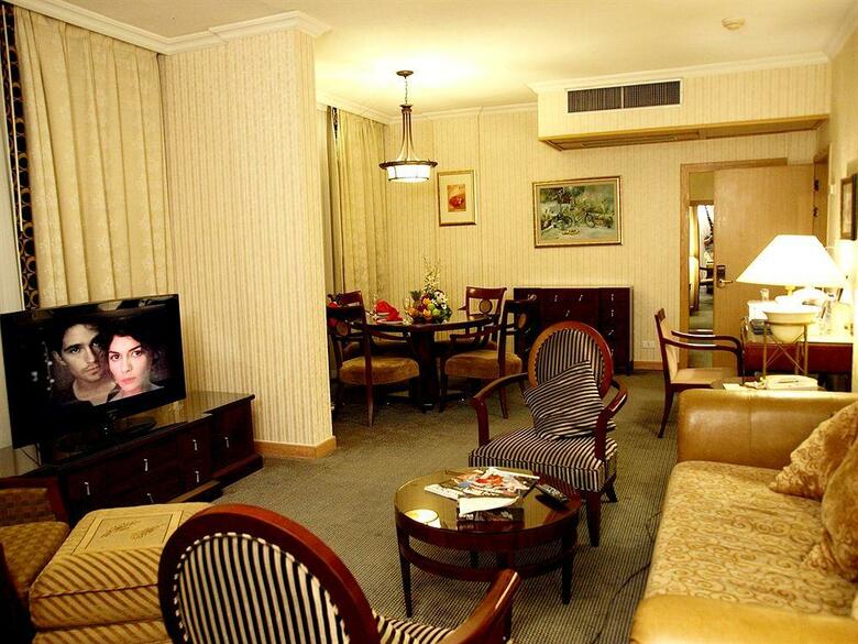 Hotel Al Hamra Golden Tulip (est�ndar)