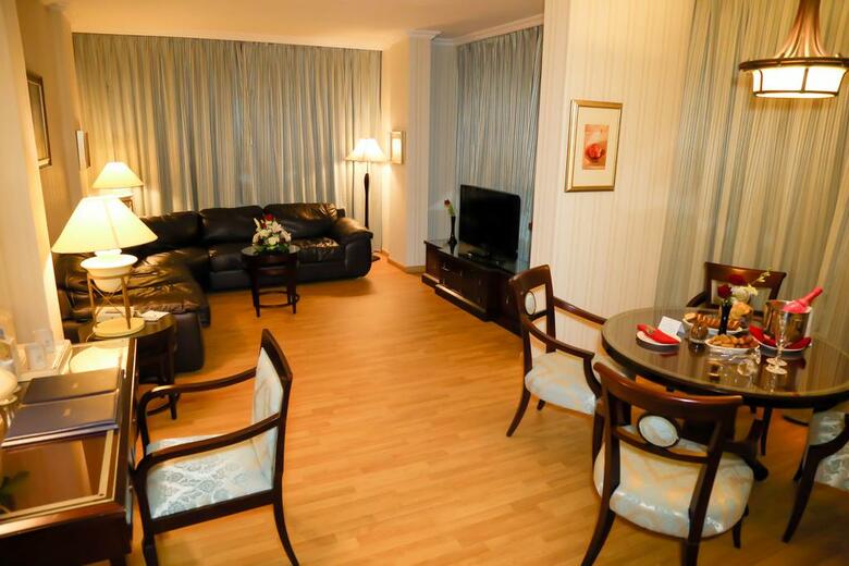 Hotel Al Hamra Golden Tulip (est�ndar)