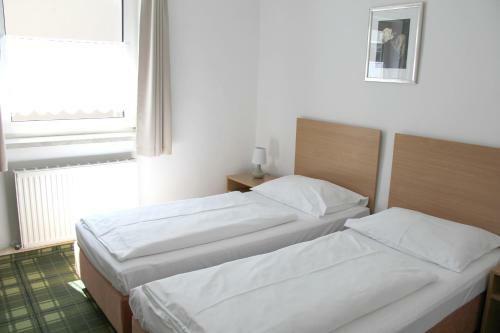 Hostal Snooze Guesthouse