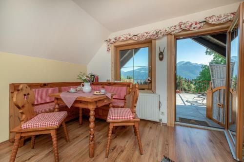 Apartamento Tom's J�gerh�tte Zum Platzhirsch