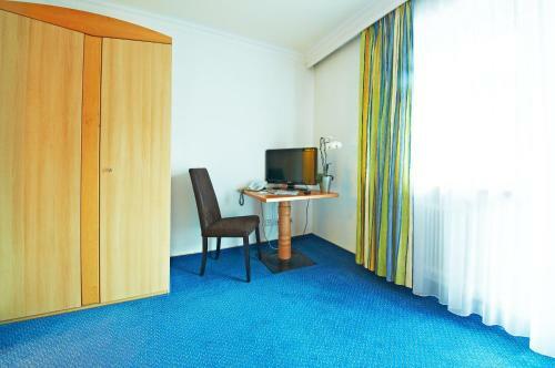 Hotel Heli's B & B
