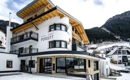 Hostal Hotel Garni Persutt