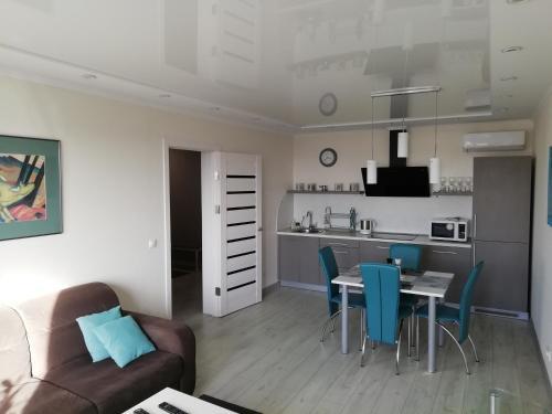 Apartment Kirova 122