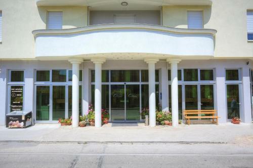 Hotel Leonardo