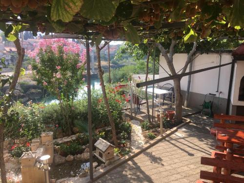 Hostal Guest House City Star