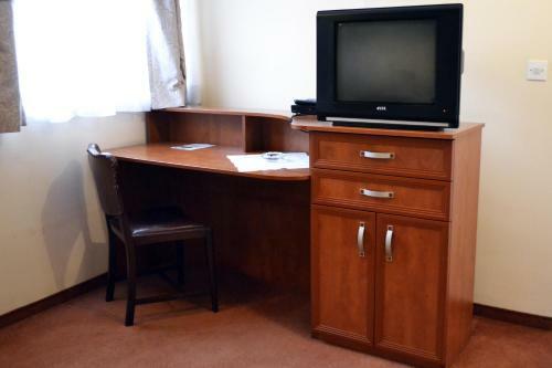 Hostal Ada Hotel