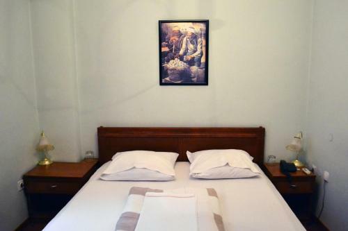 Hostal Ada Hotel