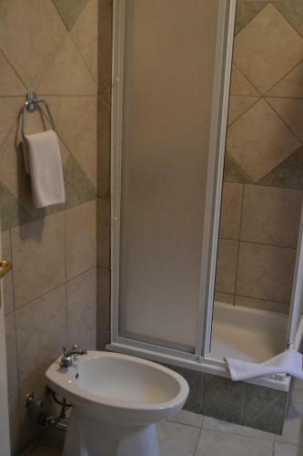 Hostal Ada Hotel