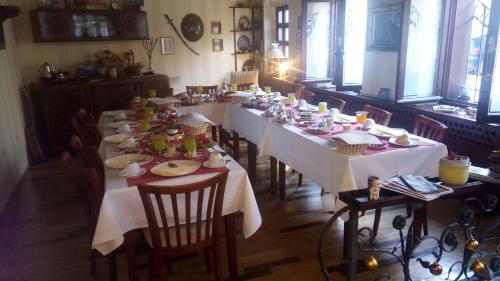 Hostal Ada Hotel