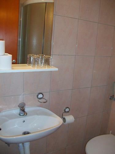 Hostal Pansion ?kegro