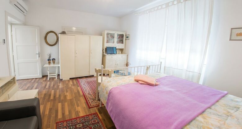 Hostal Little Rock Rooms