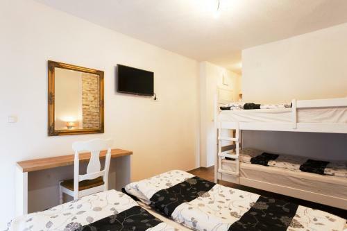 Hostal Villa Tajra Nur