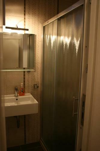 Hostal Villa Tajra Nur