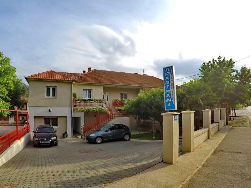 Apartments Ratkovic