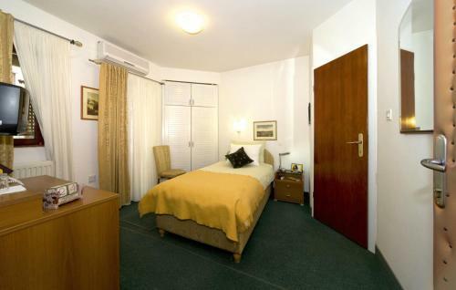 Posada Halvat Guesthouse