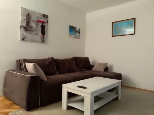 Apartment Halvadom