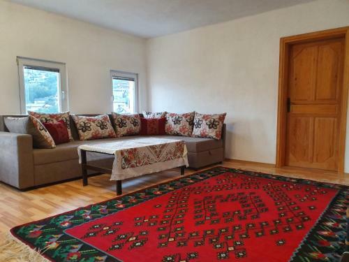 Em Apartment