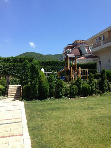 Apartment In Tryavna Complex