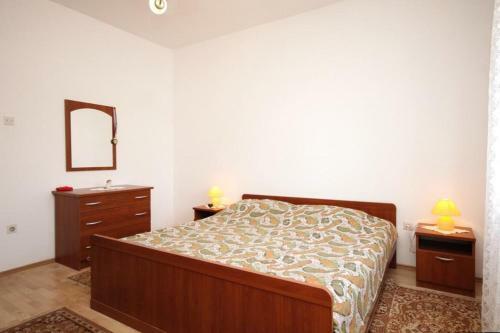 Family Friendly Seaside Apartments Ugljan - 828
