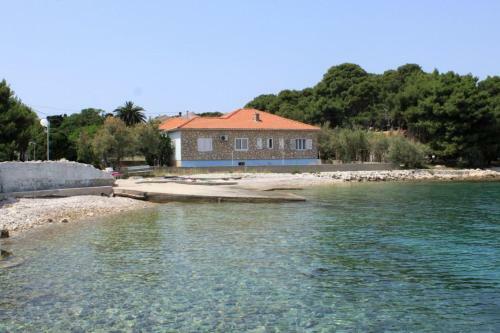 Family Friendly Seaside Apartments Ugljan - 828