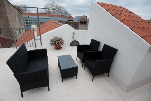 Rooms & Apartments 72