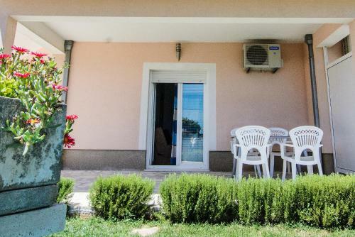 Darijan Apartments