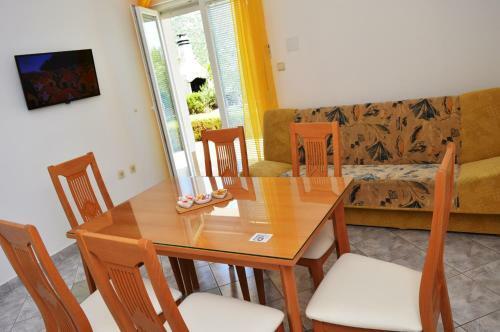 Darijan Apartments