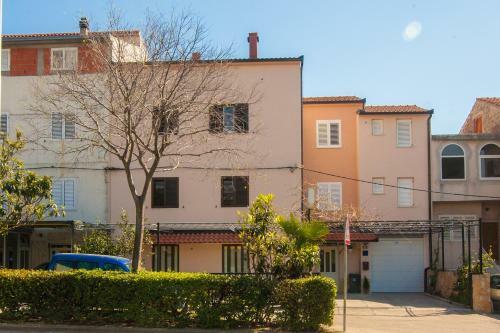 Apartamentos Studios Nina