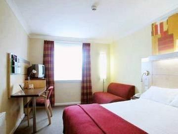 Hotel Express By Hol Inn Waterfront