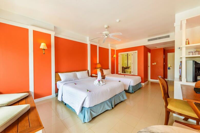 Hotel Andaman Seaview