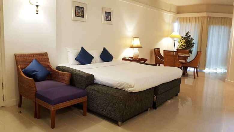 Hotel Andaman Seaview