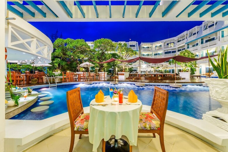 Hotel Andaman Seaview