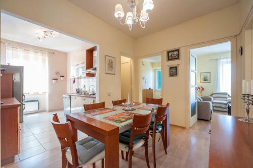 Vera Apartment With Seaview
