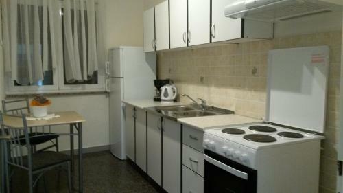 Apartments With A Parking Space Opric (Opatija) - 7715