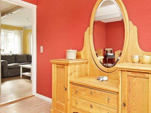 One-bedroom Holiday Home In Tranek�r