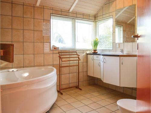 Holiday Home Spurvevej Hornb�k II