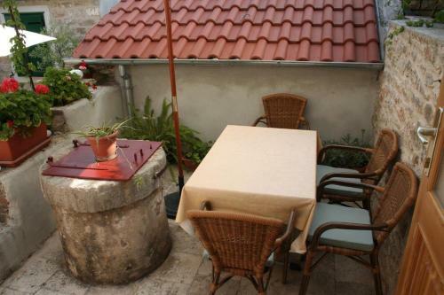 Apartment Vrboska 4601a
