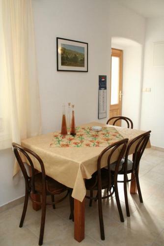 Apartment Vrboska 4601a