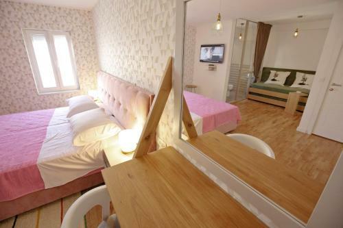 Hostal Central Apartments