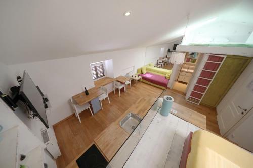 Hostal Central Apartments
