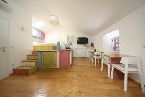 Hostal Central Apartments