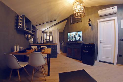 Hostal Central Apartments