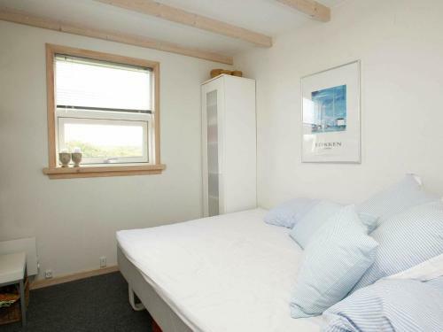 Two-bedroom Holiday Home In L�kken 20