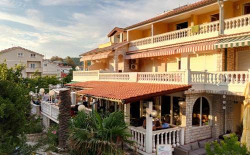Hostal Palma Guesthouse