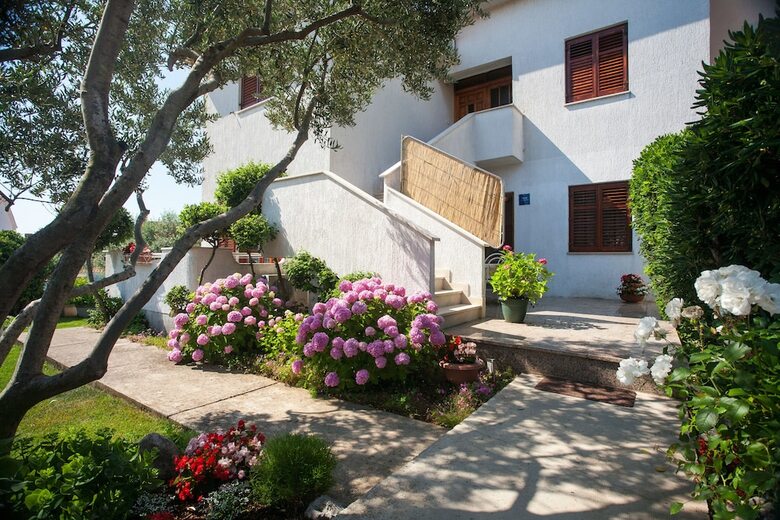 Apartment Smiljana