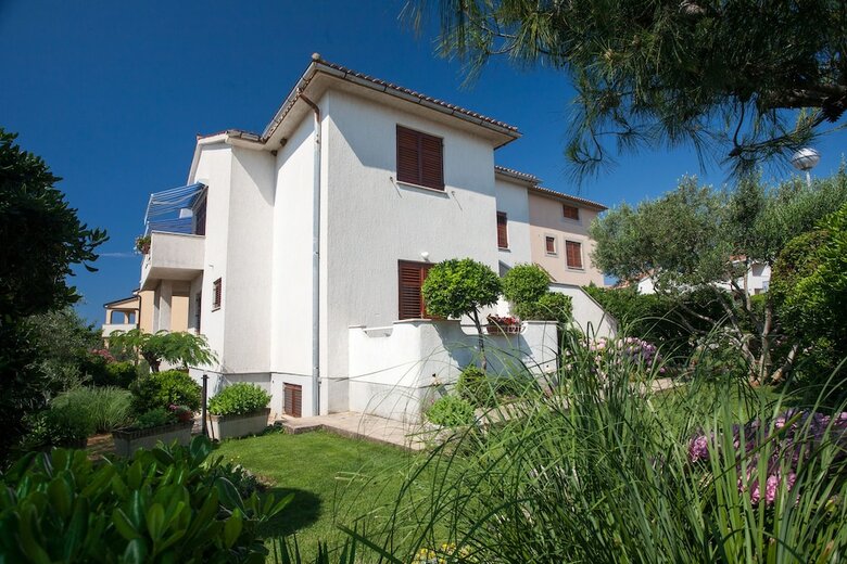 Apartment Smiljana