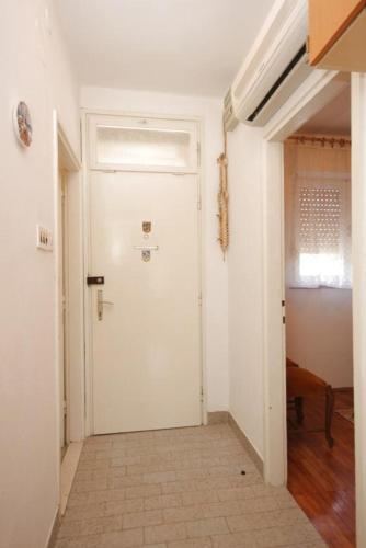 Apartment Vis 8906a