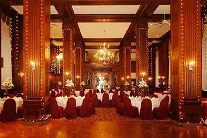 Clarion Hotel Morgan