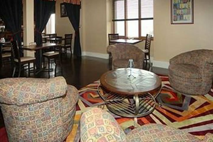 Clarion Hotel Morgan